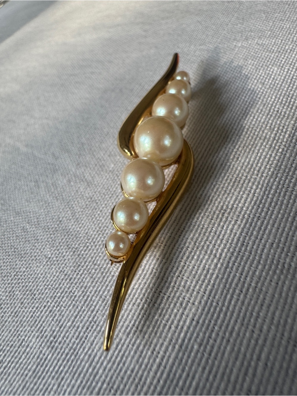 MONET Gold-Tone Brooch with Ivory Pearls